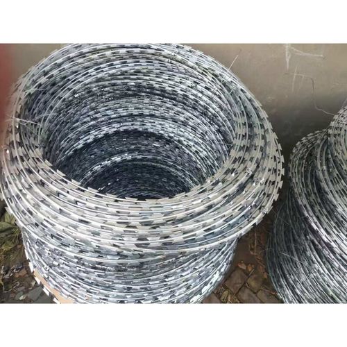 高速公路刺绳与户外刺绳：耐候性与安装技巧