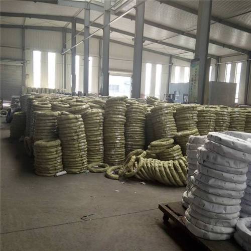 包塑刀片刺绳：耐候性与耐用性双**
